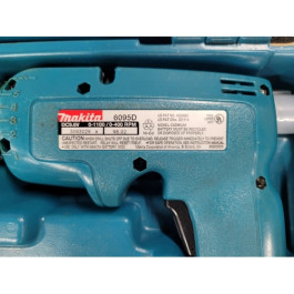 Makita 6095DWLE Drill 3/8 Inch Driver Kit, 9.6V DC, With Charger And Carrying Case